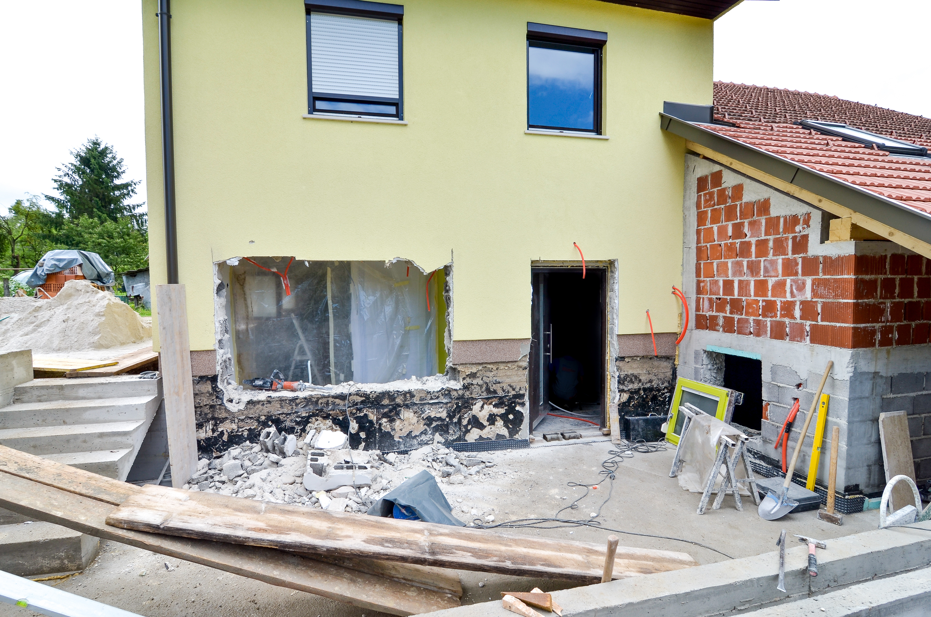Potřebuje váš dům rekonstrukci? Poradíme, jak získat dotaci či výhodný úvěr