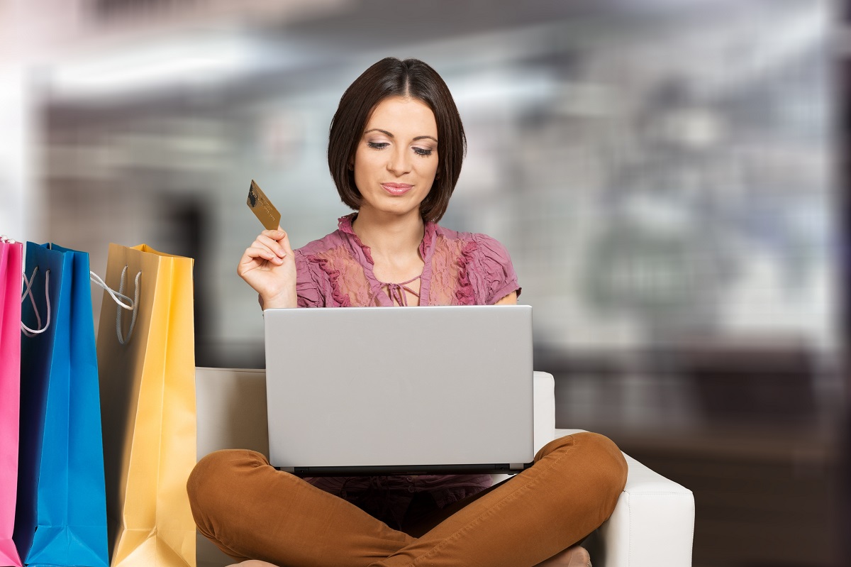 Tohle vadí každému čtvrému Čechu na e-shopech. Irituje to i vás?