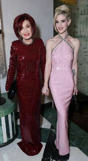 Máma a dcera Osbourneovy drží spolu: Po ztrátě Ozzyho jsou až děsivě hubené