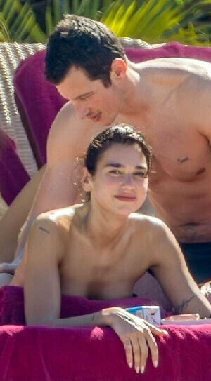 Dua Lipa zazdila Vánoce: Místo toho poslala žhavé pozdravy!