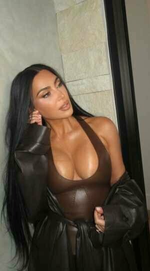 Nestydatá Kim Kardashianová: Za sexy fotky to schytala! 