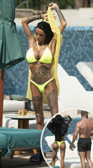 Symetrické výplně Katie Price: Zadek vzadu i vpředu?!