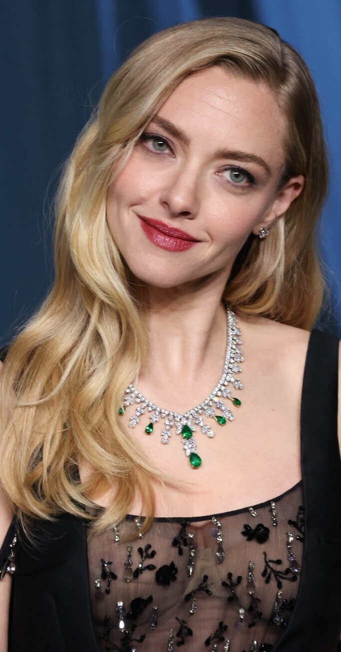 Vlasový trend z počátku milénia se vrací a bude vévodit jaru: Neuvěříte, v jakém detailu je jeho kouzlo